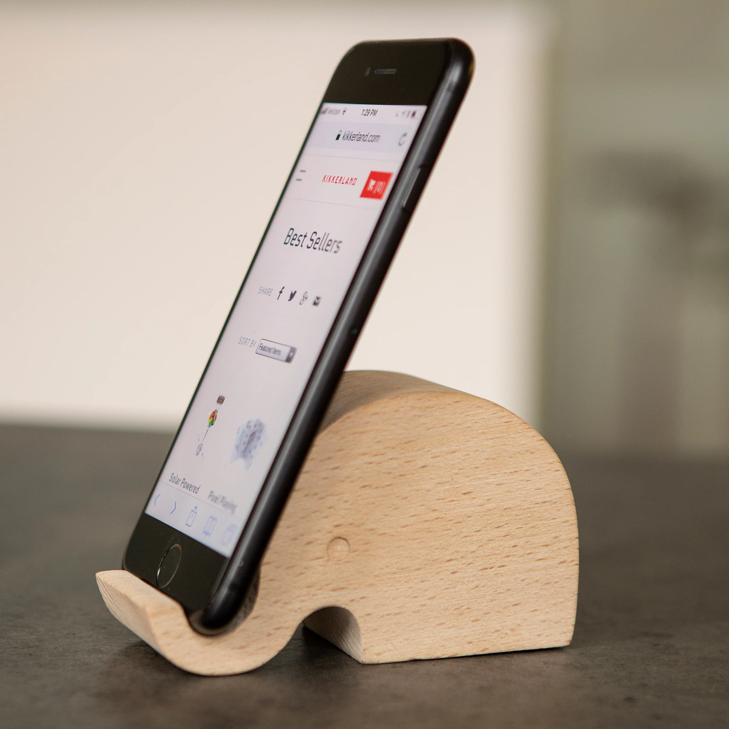 Beechwood Animal Phone Stand - Image 5