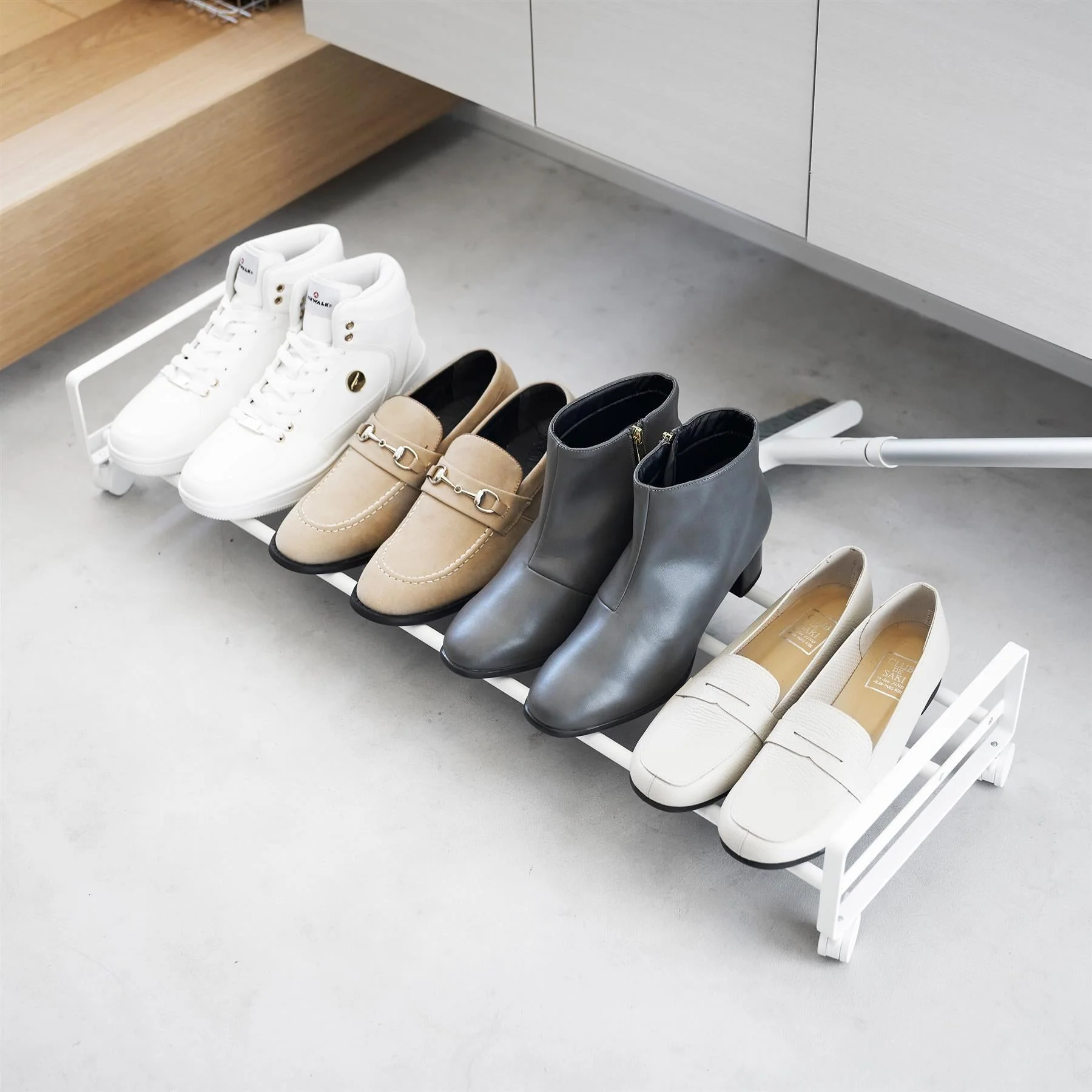 Compact Shoe Rack with Castors - Image 4