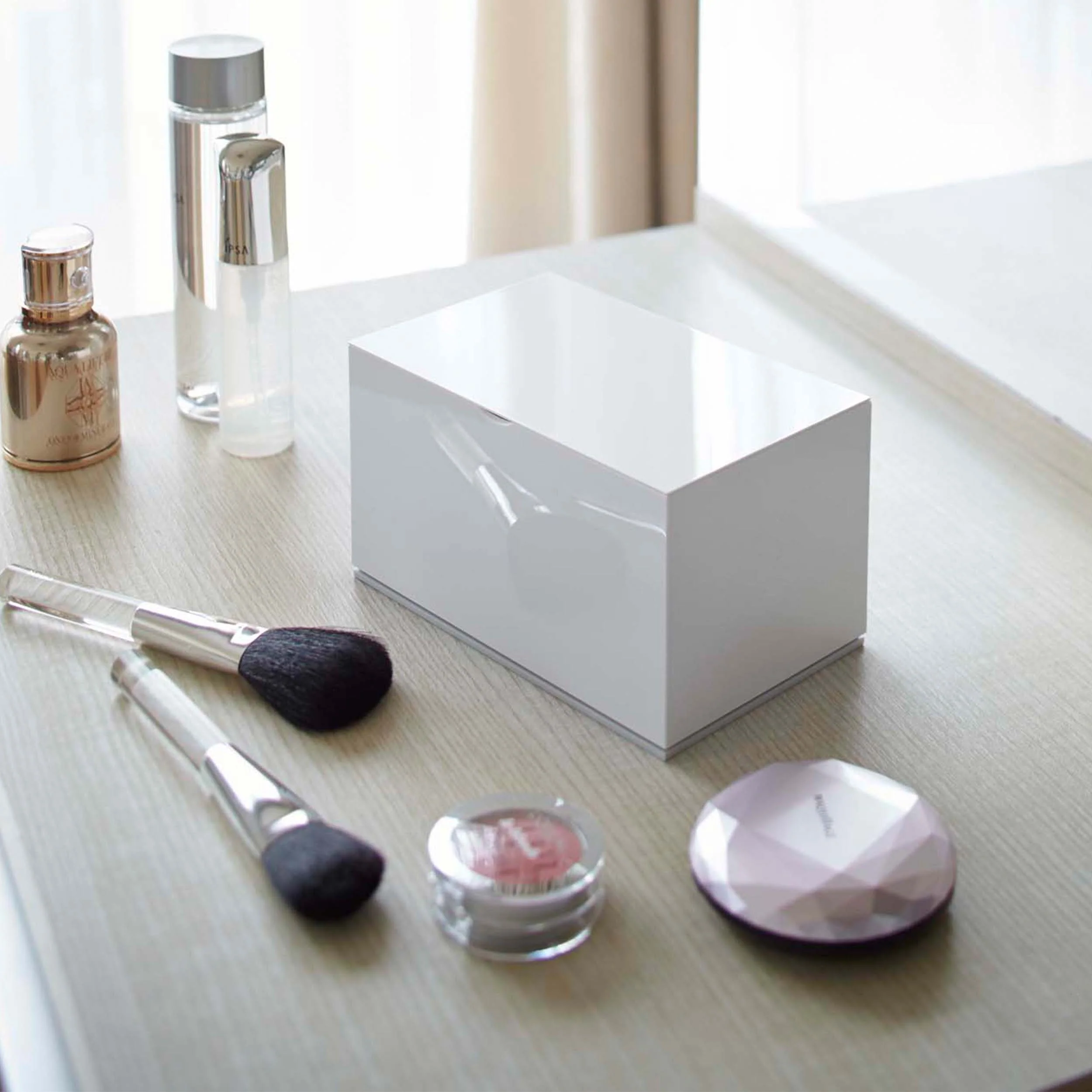 Cotton Pad And Bud Lidded Storage Box - Image 2