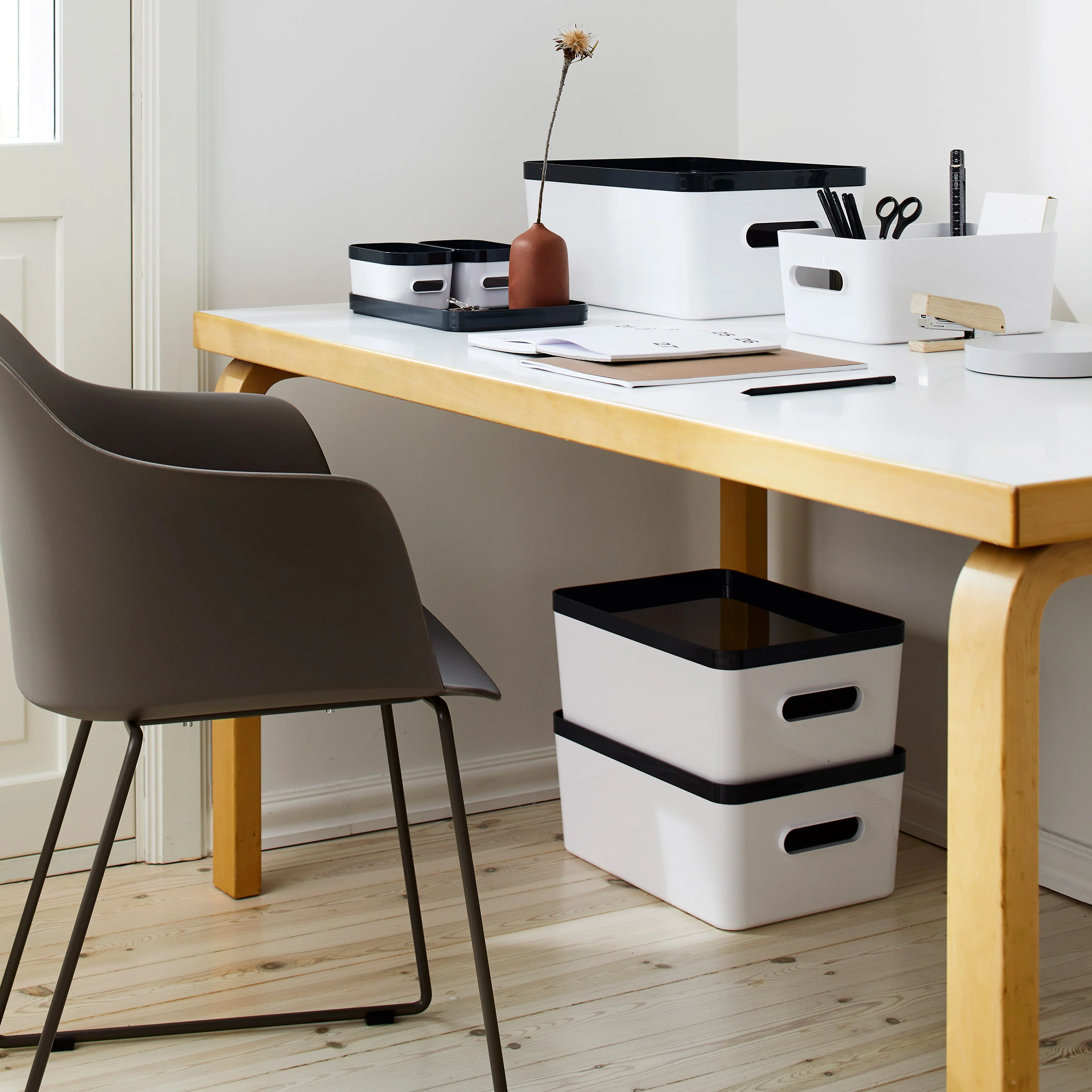 Large Stacking Lidded Storage Box White Grey - Image 4