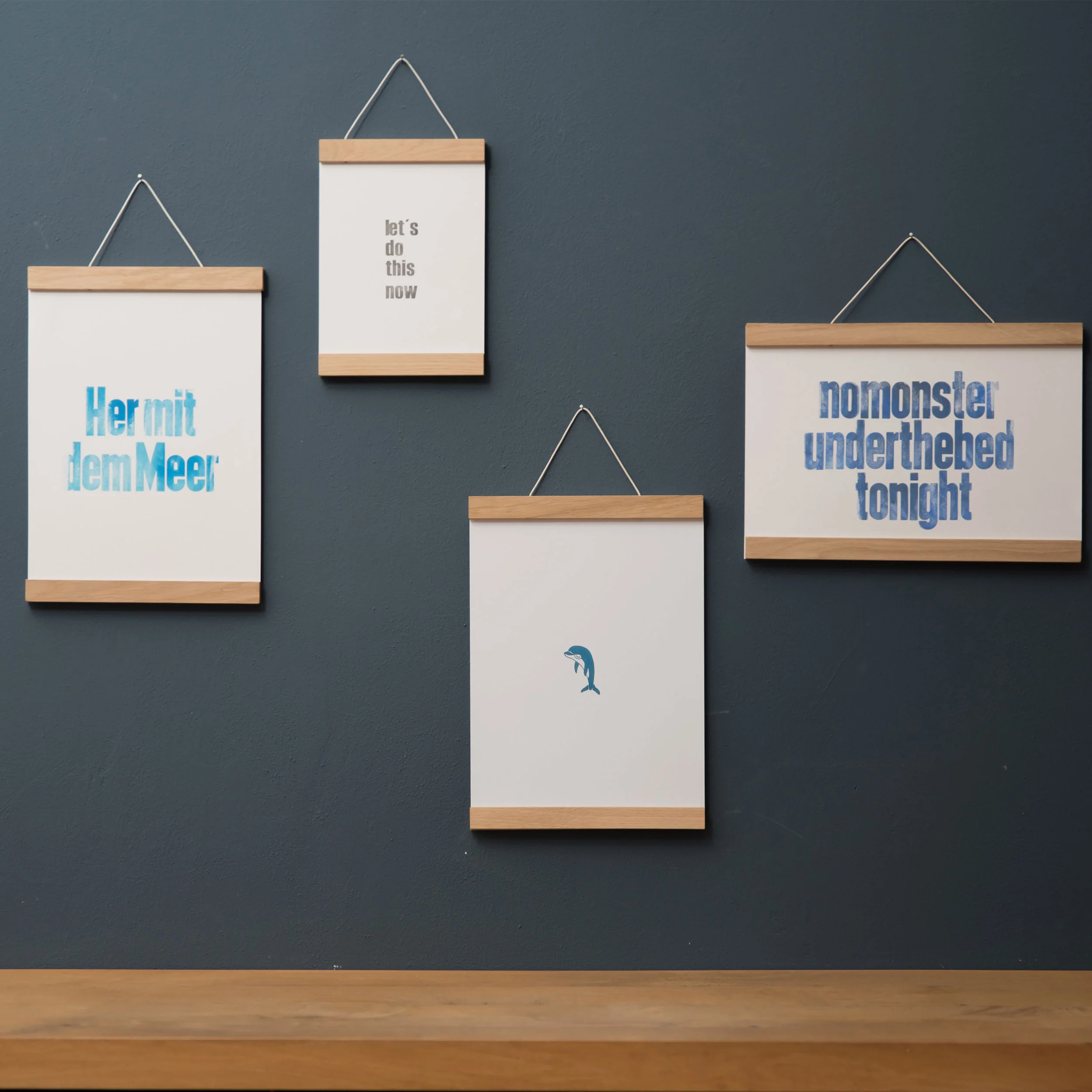 Magnetic Poster Hanger - Image 6