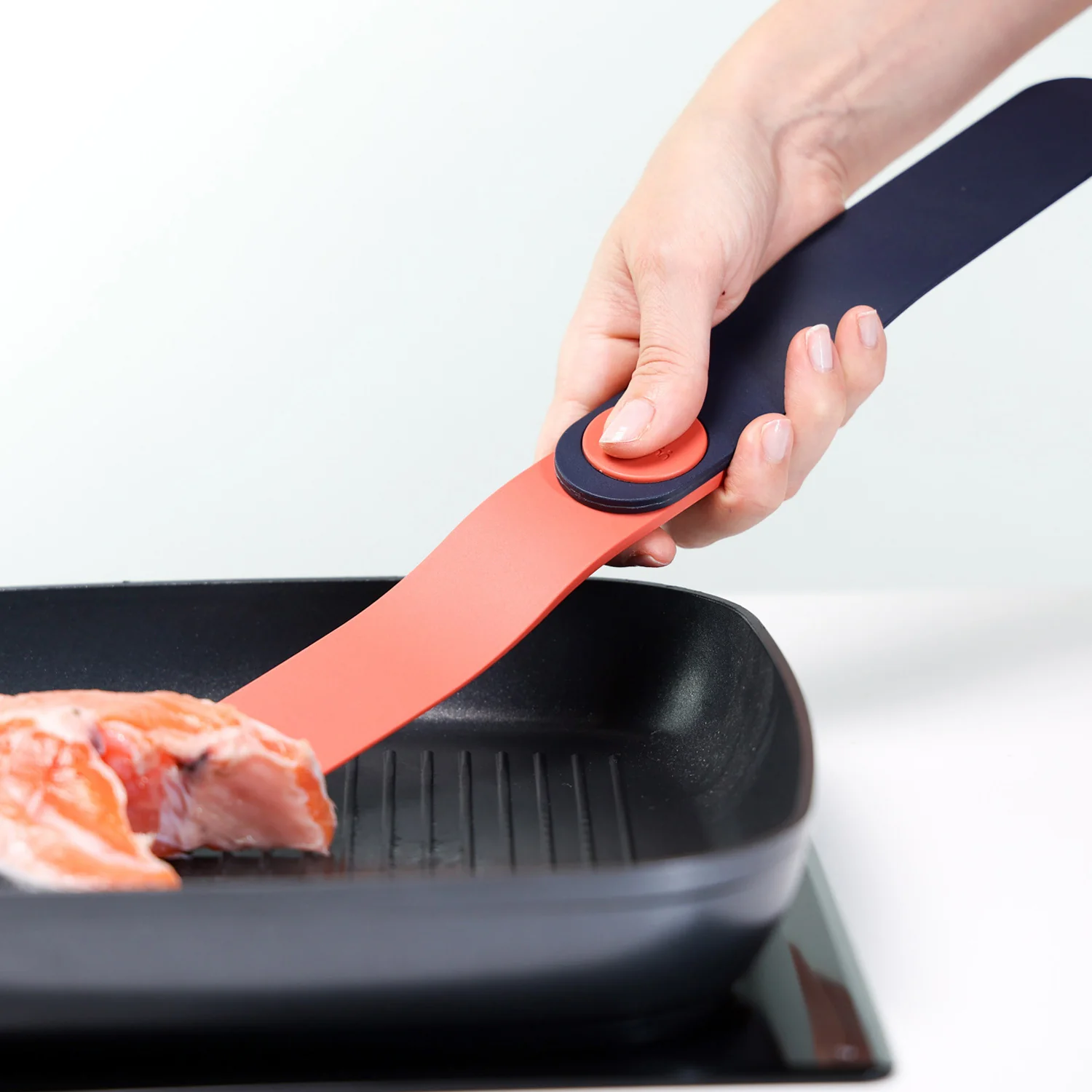 Twist Spatula And Food Tongs - Image 4